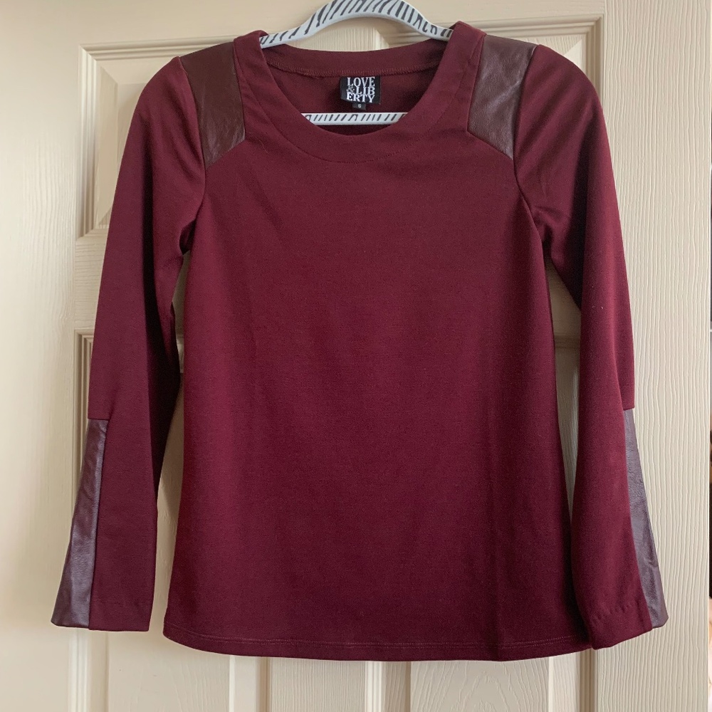 Love & Liberty Burgundy Cotton/Leather Top sz S